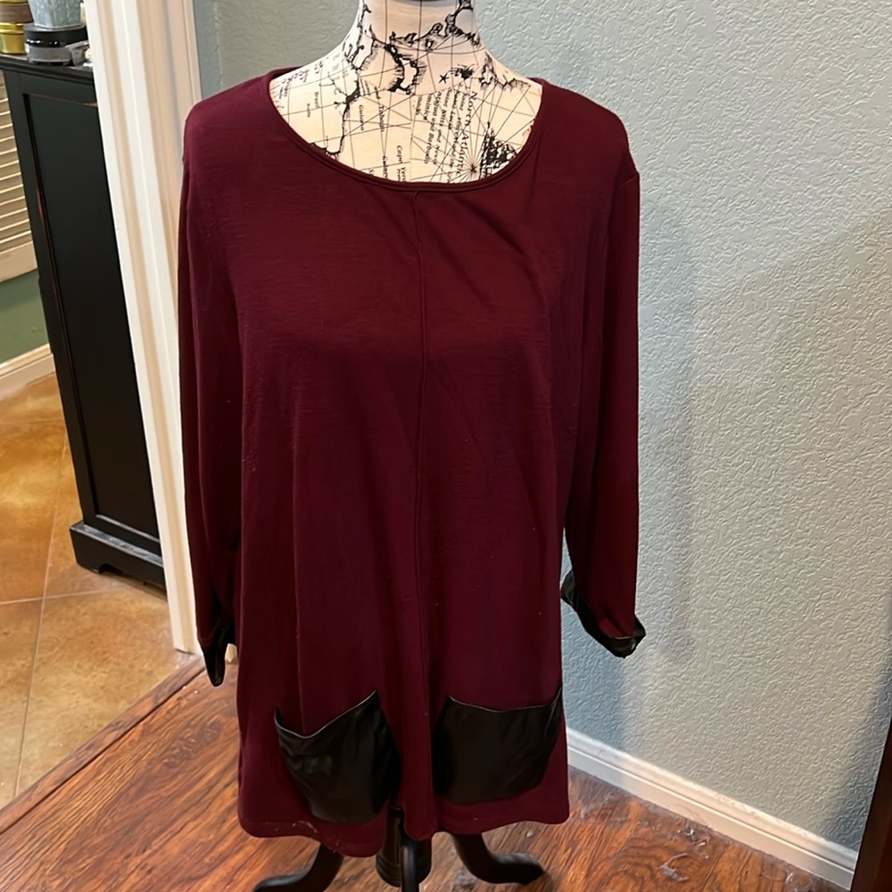 Long shirt with faux leather details